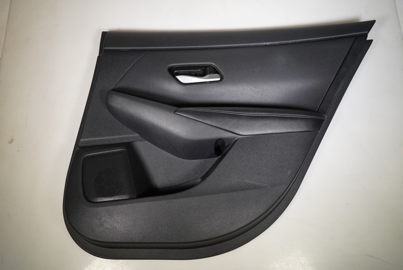 2020 - 2023 NISSAN SENTRA SR REAR RIGHT SIDE DOOR TRIM COVER PANEL OEM BLACK_Z