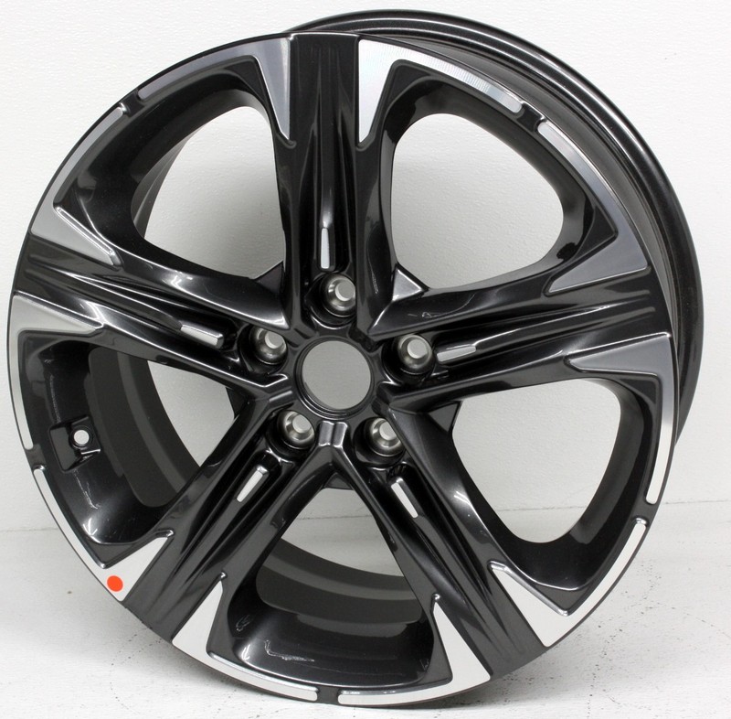 OEM Kia K5 18 Inch Wheel52910-L3320 Scuffs Marks