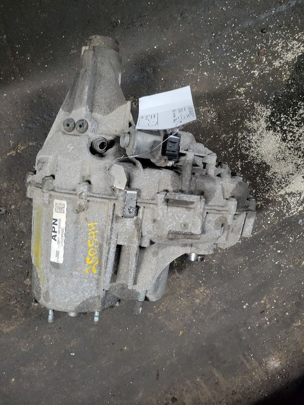 Transfer Case Opt Nqh ID 84467437 Fits 16-20 TAHOE 1730762