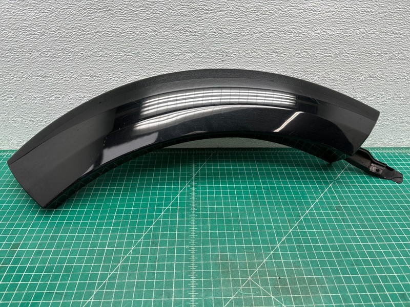 05-16 LAND ROVER LR3 LR4 REAR RIGHT SIDE QUARTER WHEEL ARCH FLARE MOLDING OEM