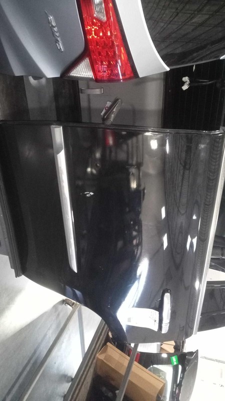 2017 Cadillac Escalade Left Rear Door Black GBA 341730 Good Condition