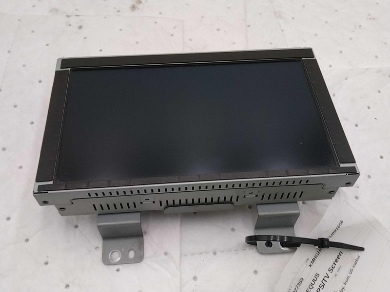2015 Hyundai Equus Infotainment Display OEM White 82K Miles Warranty NJ25-27359