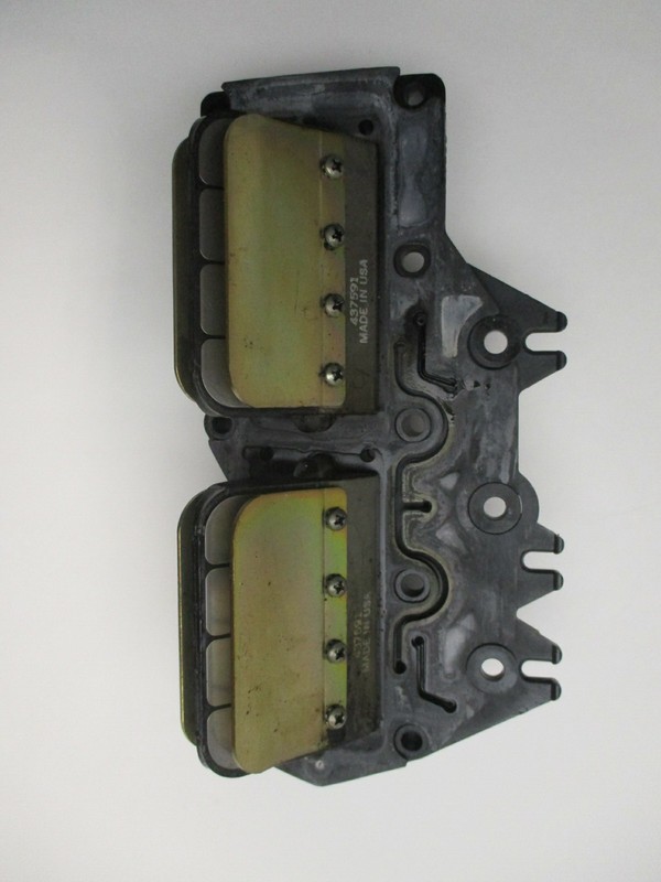 0346460 Evinrude Johnson Ficht 75-115 Hp Port Left Intake Manifold & Reed Box