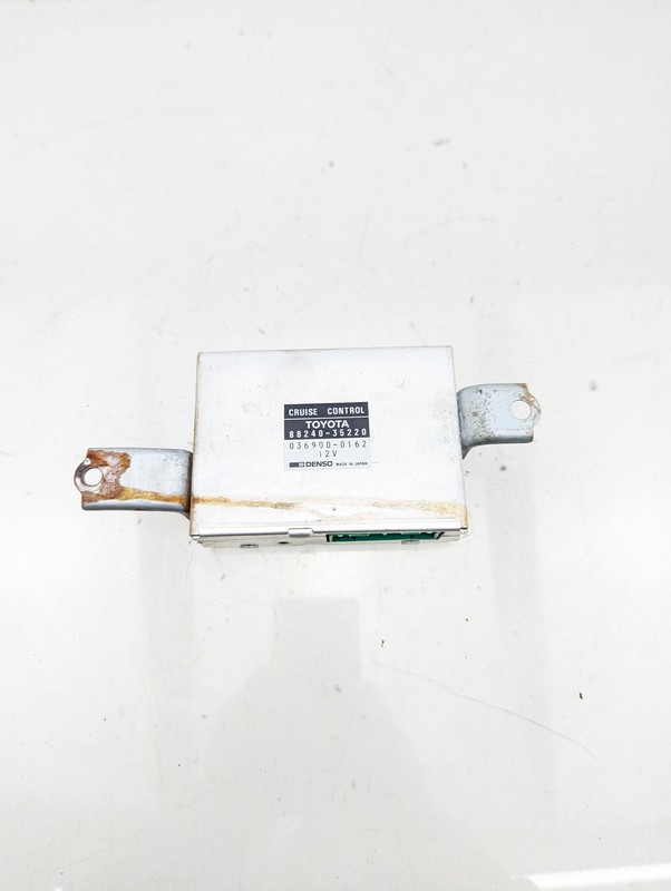 94-95 TOYOTA 4 RUNNER CRUISE CONTROL MODULE ECM ASSEMBLY
