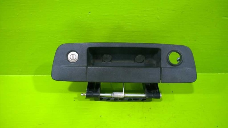 09 10 11 RAM 1500 5.74L AT CREW CAB TAILGATE HANDLE OEM 2390-68