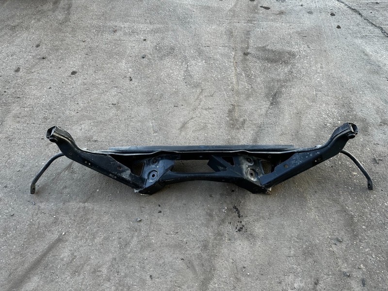 11-16 Mini Cooper R60 R61 REAR AXLE CARIER SUBFRAME CROSSMEMBER FRAME OEM