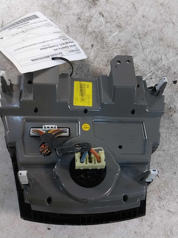 Used A/C Selector Switch fits: 2016 Hyundai Santa fe SWB Sport w/o navigation ma