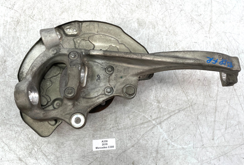 ✅ 15-21 OEM Mercedes C300 A205 RWD Front Right Passenger Spindle Knuckle Hub