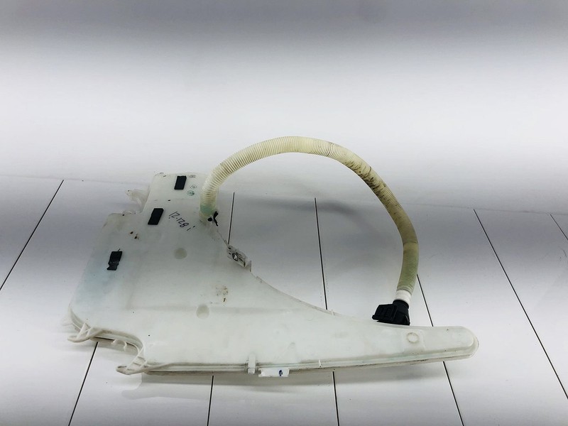 08-13 BMW 128I E82 FRONT WINDSHIELD WIPER WASHER TANK RESERVOIR OEM