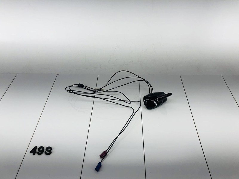 08-14 MERCEDES BENZ C300 REAR UPPER ROOF SHARK FIN ANTENNA W/ CABLE OEM