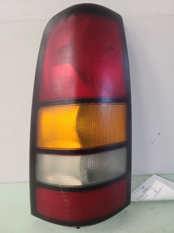 Driver Tail Light Wideside Thru 08/22/04 Fits 04-05 SIERRA 1500 PICKUP 591141