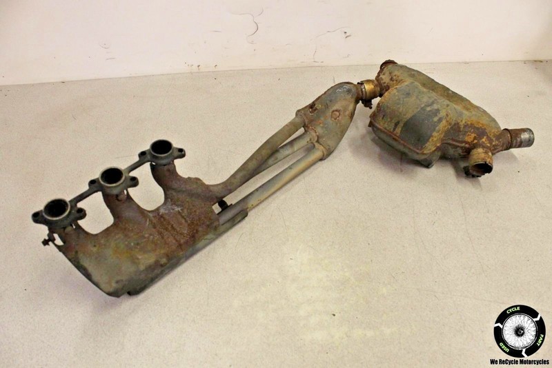 1988 Honda Goldwing 1500 GL1500 CENTER EXHAUST COLLECTOR CHAMBER HEADER GL 88