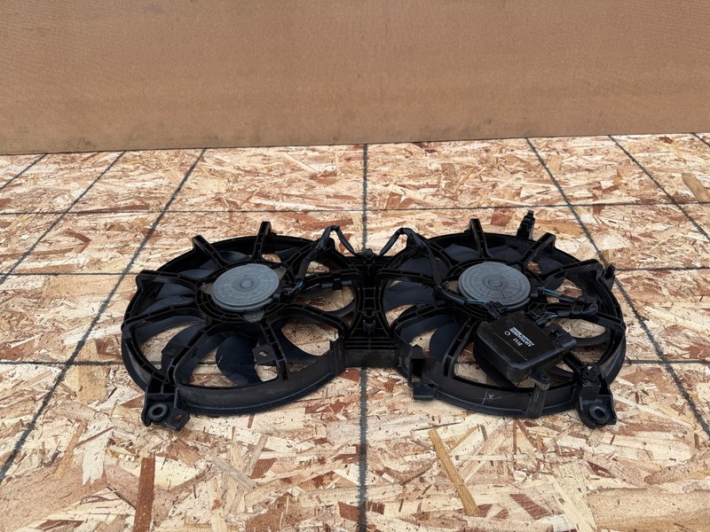 INFINITI M35H M37 M56 Q70 11-19 OEM RADIATOR COOLING DUAL FAN MOTOR W/ SHROUD