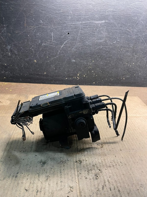 2009 2010 Ford E250 E350 Econoline Anti-Lock ABS Antilock Brake Pump y7356 DG