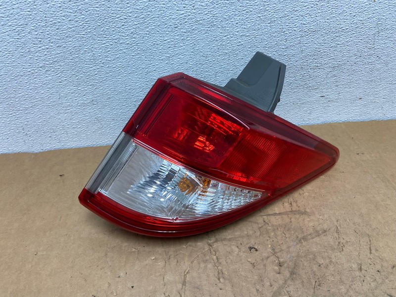 2011 to 2017 Nissan Quest Right Passenger RH Side Tail Light Oem AD1377 LK