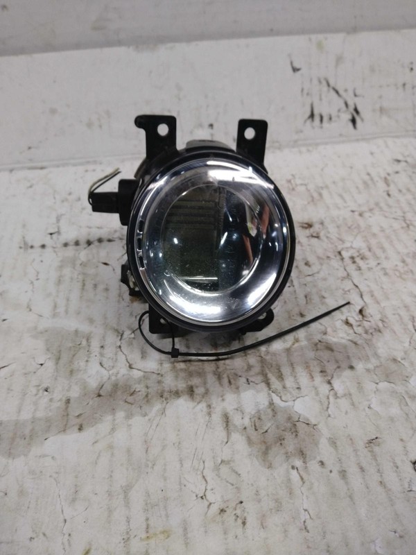 Used Turn Signal / Parking Light Assembly fits: 2016 Infiniti Q50 Park Lamp-Turn