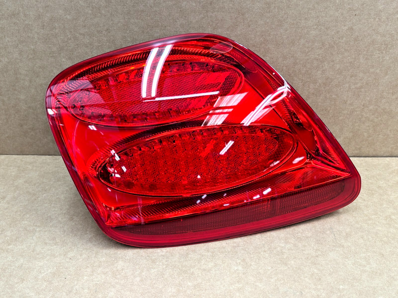 03-07 Bentley Continental GT Coupe Driver Left Side LED Tail Light 1577 OEM