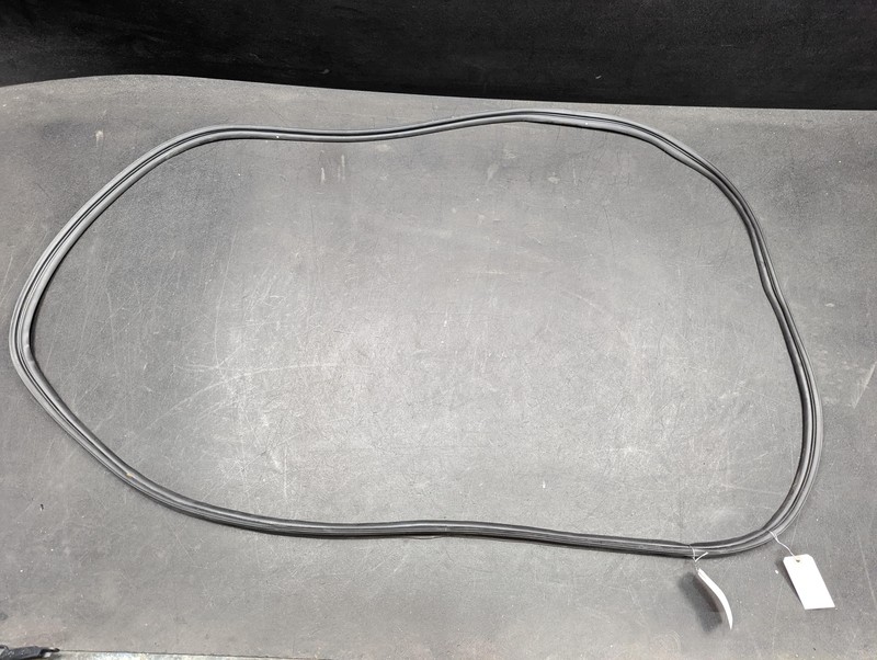 Rear Trunk Tailgate Weatherstrip 2020 Mazda CX-9 TK48-62-761 2016 2017 - 2021