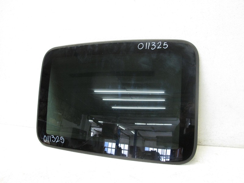 17-24 AUDI B9 A4 S4 QUATTRO SEDAN SUN ROOF SUNROOF GLASS WINDOW OEM 011325
