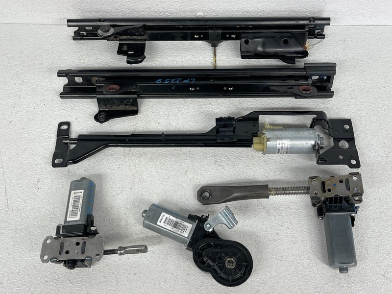 ⭐2016-2018 AUDI A7 S7 RS7 FRONT LEFT DRIVER SEAT TRACK MOTOR SET OEM LOT2359