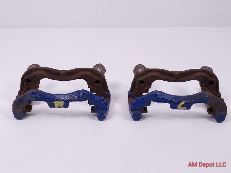 2014 Mini Cooper S F56 F55 F57 F54 Front Brake Caliper Carrier Bracket Set