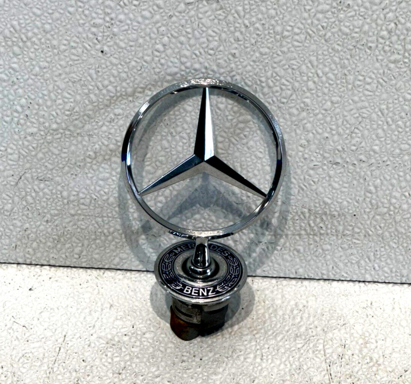 1998 MERCEDES E430 FRONT HOOD EMBLEM STAR LOGO OEM