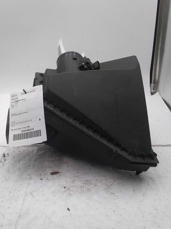 2015 Cadillac ATS Air Cleaner Assembly OEM 22781108 2.0L Black Used