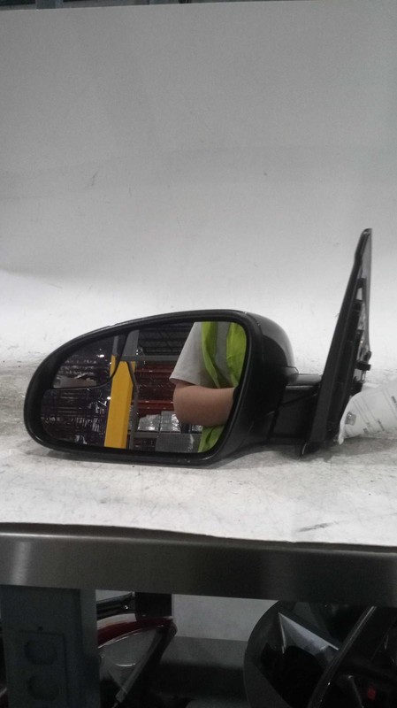 2020 Hyundai KONA Left Door Mirror Assembly Grey Used OEM 666192 137K Miles