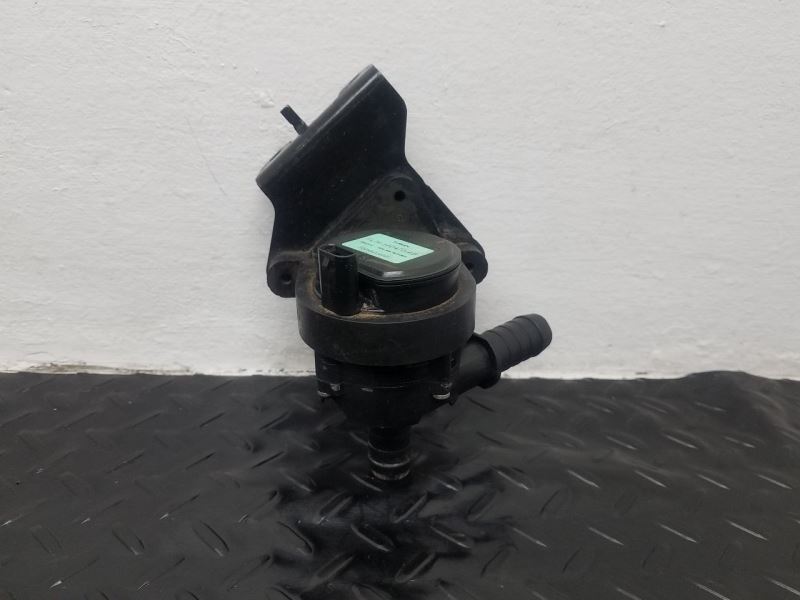 15-17 Ford F150 2.7L Auxiliary Coolant Water Pump OEM FL3Z-18D473-A