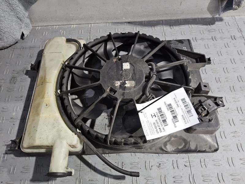 2014-2016 Hyundai Elantra Sedan Radiator Fan Motor Fan Assembly