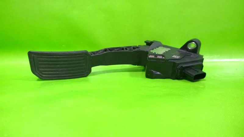 07-12 TUNDRA GAS ACCELERATOR PEDAL OEM 4135-16