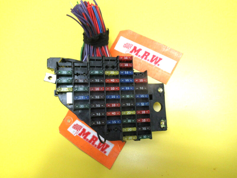 FUSE BOX RELAY SWITCH PANEL LOW OUTPUT TURBO 4 CYL ENGINE for 99-05 SAAB 9-5 03