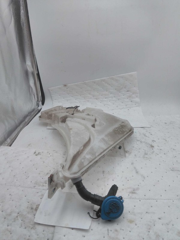 2017 BMW 330i Washer Fluid Reservoir OEM Grey 2.0L 133K Miles NJ25-27182