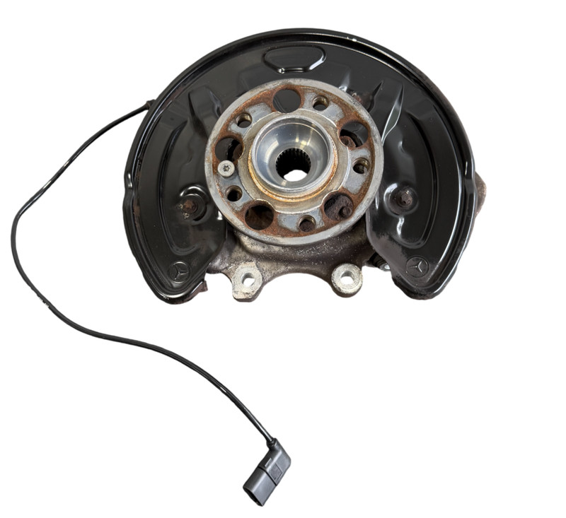 📌 2015-2023 MERCEDES W205 C450AWD REAR RIGHT SIDE SPINDLE KNUCKLE HUB OEM