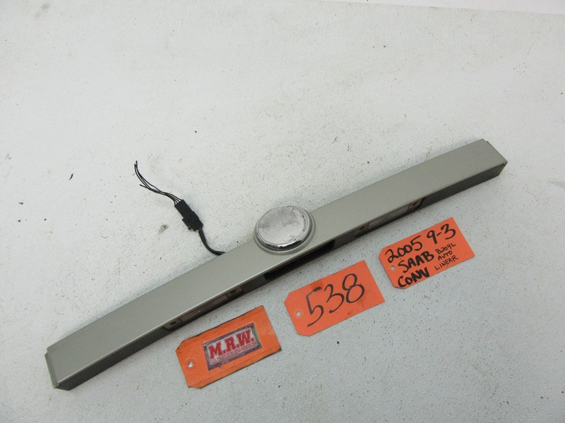 for 04-07 SAAB 9-3 CONVERTIBLE FINISH PANEL TRUNK LID LICENSE PLATE LIGHT MOUNT