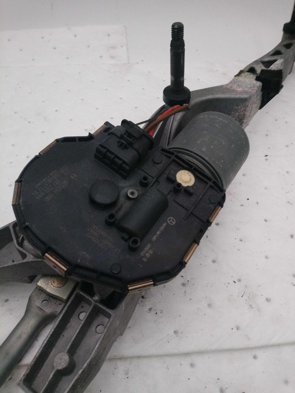 2016 Mercedes-Benz E-Class Wiper Motor OEM 2128201240 128K Miles Black