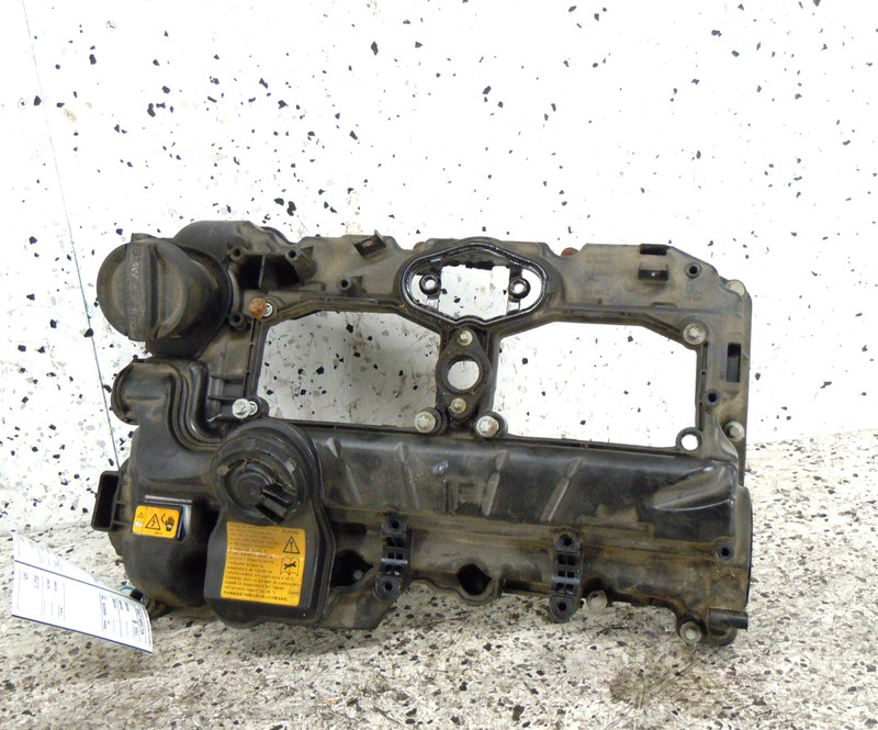 2014 14 BMW 328i xDrive 2.0L Engine Valve Cover AWD OEM Gasoline
