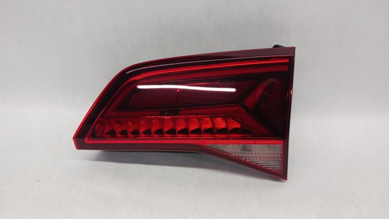 22-'24 VOLKSWAGEN TAOS Right passenger inner Taillight OEM Grade A!