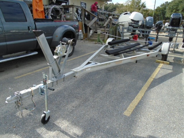 USED 2000 17'-18'-19'-20'-21'-22' ALUMINUM SINGLE TORSION AXLE BOAT TRAILER