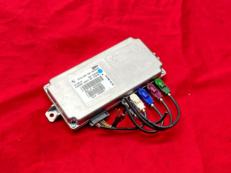 BMW F01 F30 F36 F10 F34 F12 F80 F82 Top Rear Side View Camera Control Module OEM
