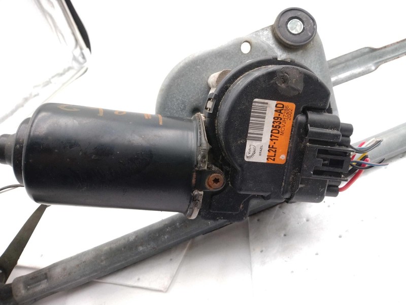 Used Windshield Wiper Motor fits: 2005 Ford Mustang motor and linkage Grade A