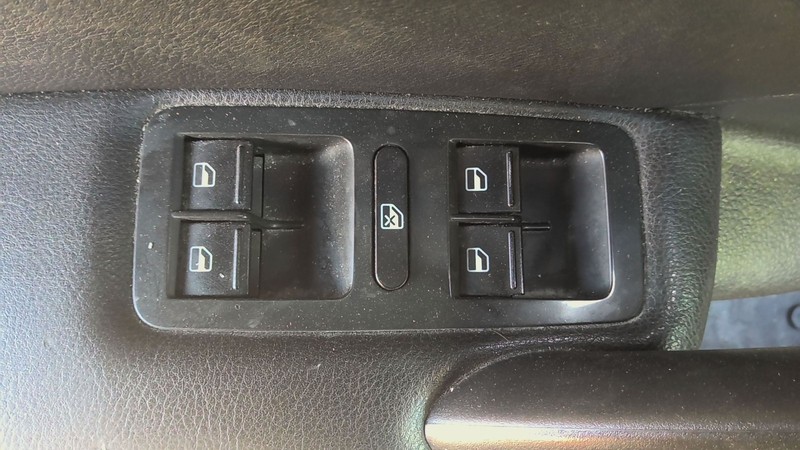 Door Switch Front VW PASSAT 06 07 08 09 10 12 13 14 15 16 17 18 19 20 21 22