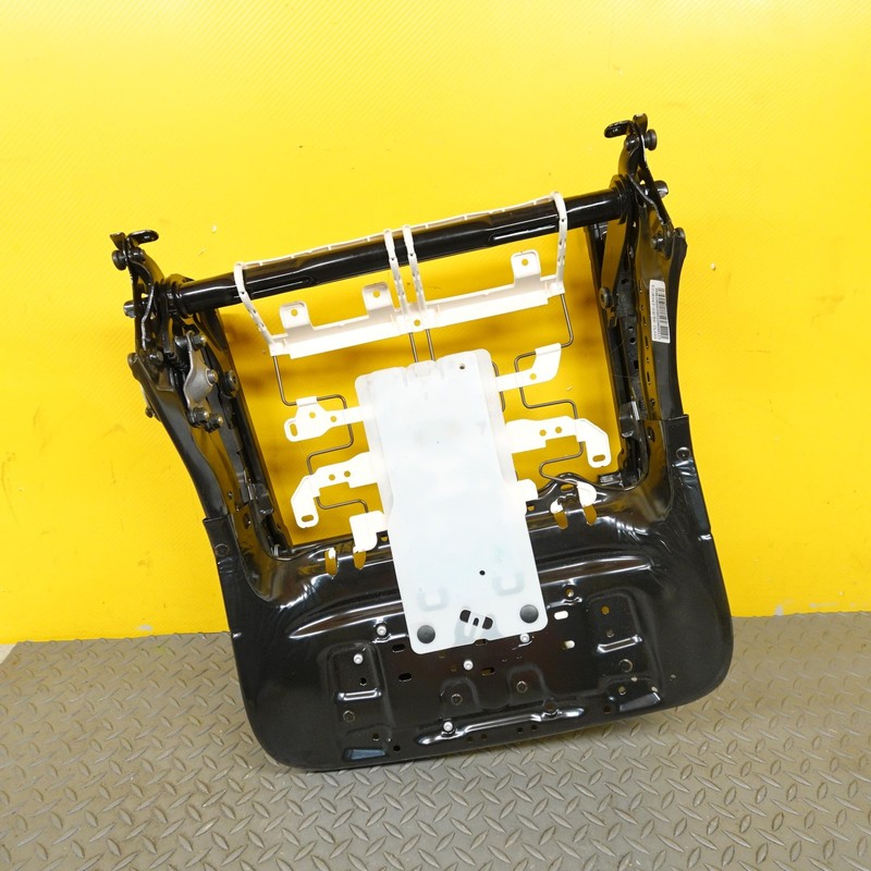 2021-2024 BUICK ENVISION FRONT RIGHT SIDE SEAT LOWER TRACK FRAME OEM 13515142