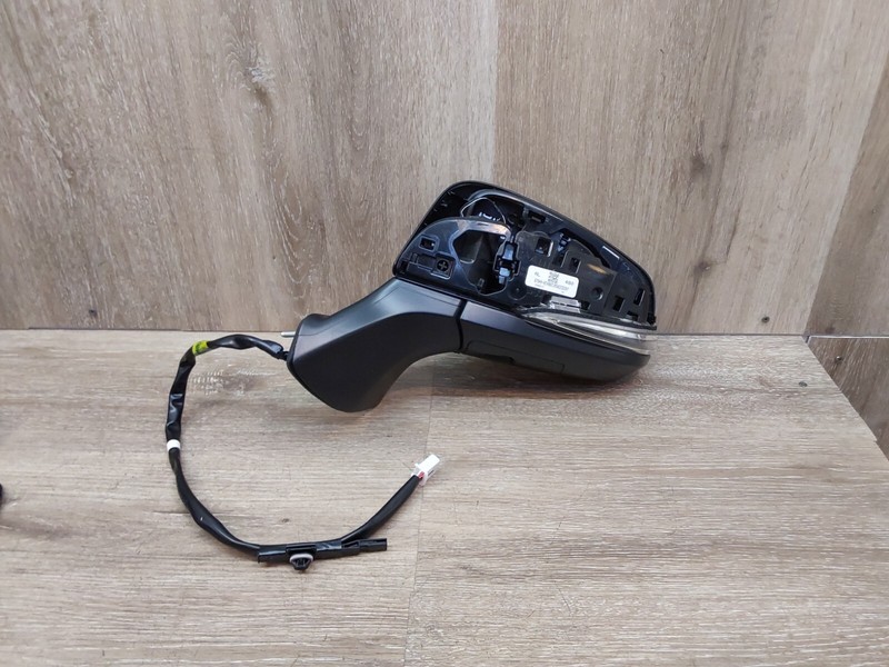 2020-2022 Toyota Highlander Driver Side Mirror Assy OEM Part# 87940-0E480