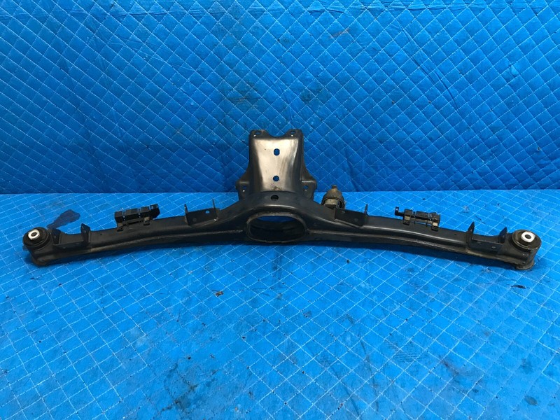 96-02 BMW Z3 E36 Rear Subframe Crossmember Axle Carrier K-Frame 101K