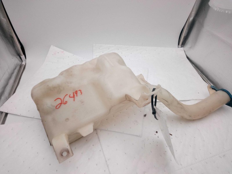 2013 Ford Fusion Washer Fluid Reservoir OEM Red 2.50L 235K Miles
