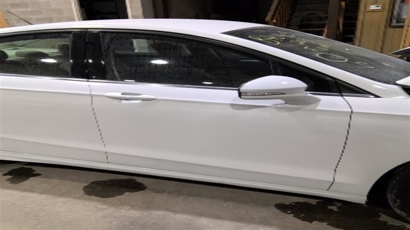 Passenger Right Front Door Without Acoustic Glass Fits 13-20 FUSION 3371475