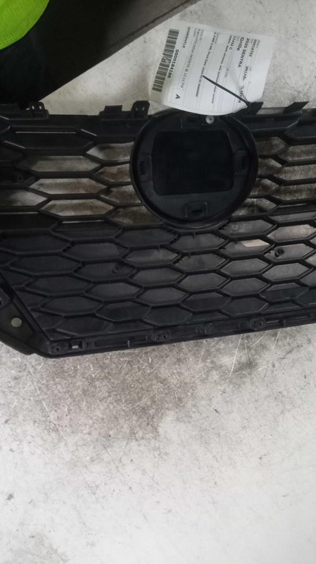 2020 Nissan Sentra Grille OEM Black Upper 4DR SED 41000 Miles NJ25-16703