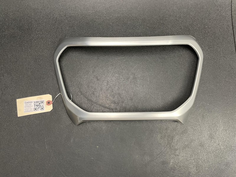 Dashboard Center Display Screen Bezel Molding 2020 GMC Acadia 84141140