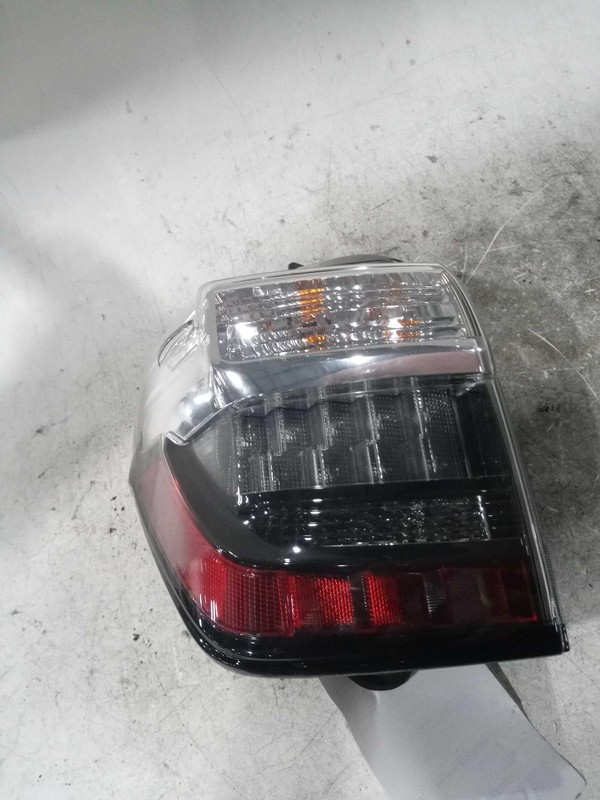 2016 Toyota 4Runner Left Tail Light Assembly Black OEM Used 446490 140K Mile